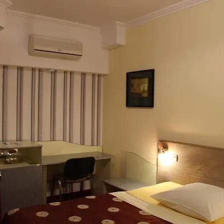 Yellow Guest house 3*